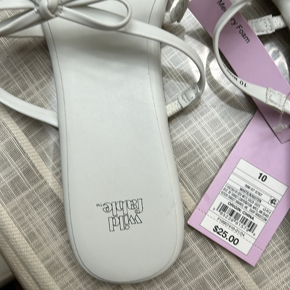 Sandals - Picture 2 of 5